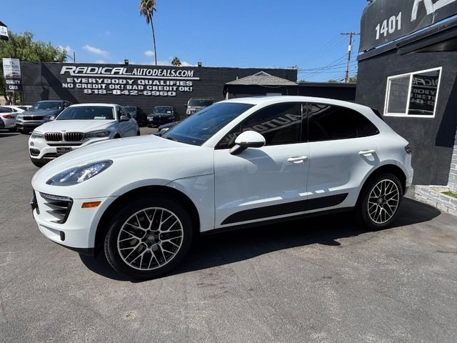 Used 2018 Porsche Macan AWD/4WD image 13