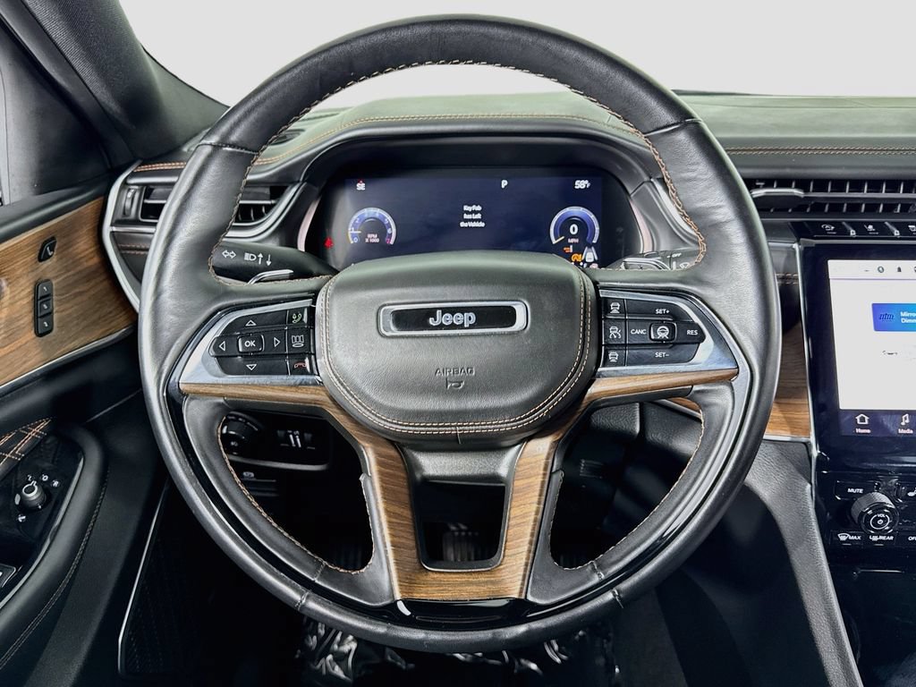 Used 2022 Jeep Grand Cherokee Summit w/ Luxury Tech Group V AWD/4WD image 27