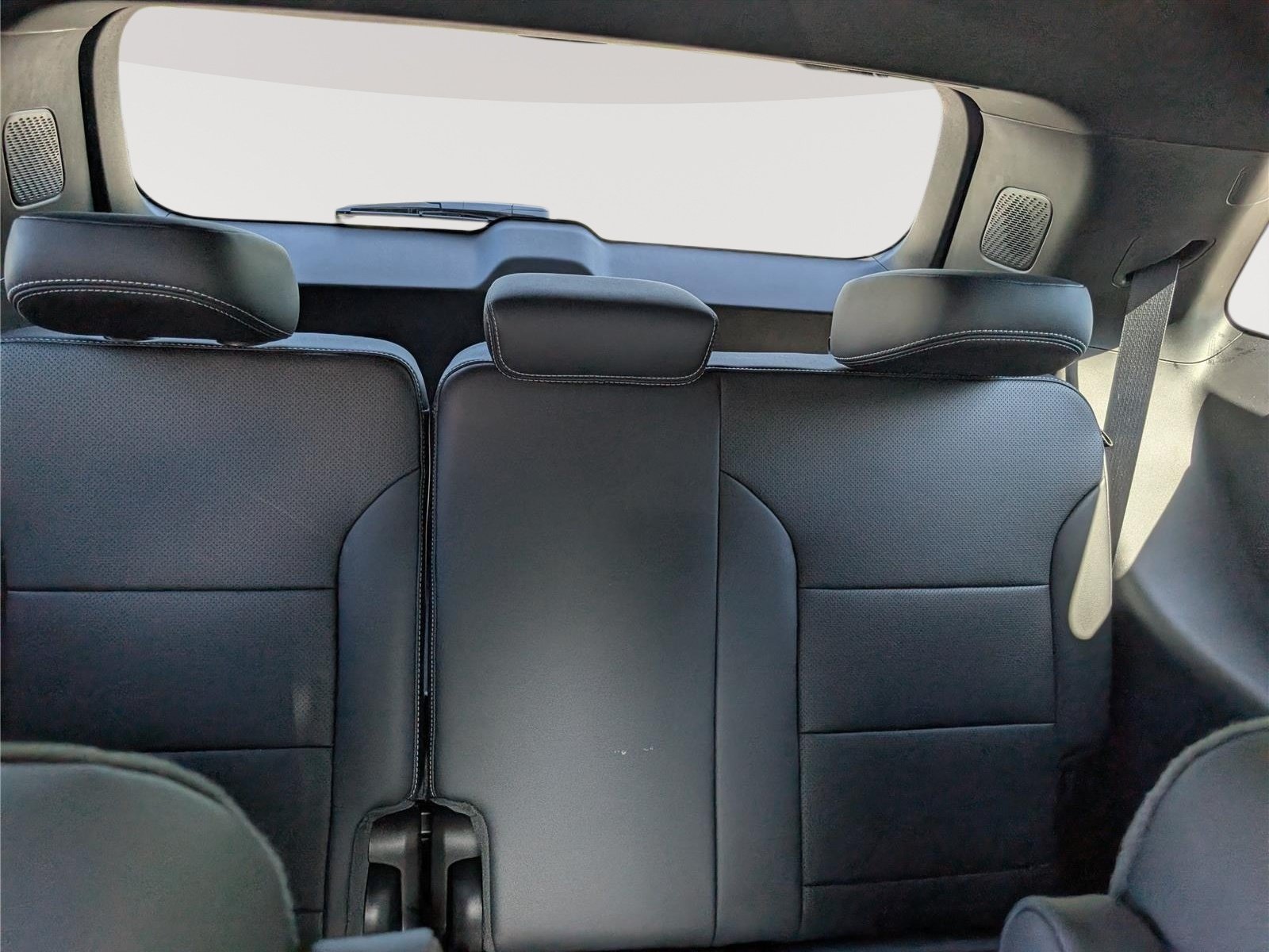 New 2027 Chevrolet Traverse LT w/ Midnight/Sport Edition FWD image 8