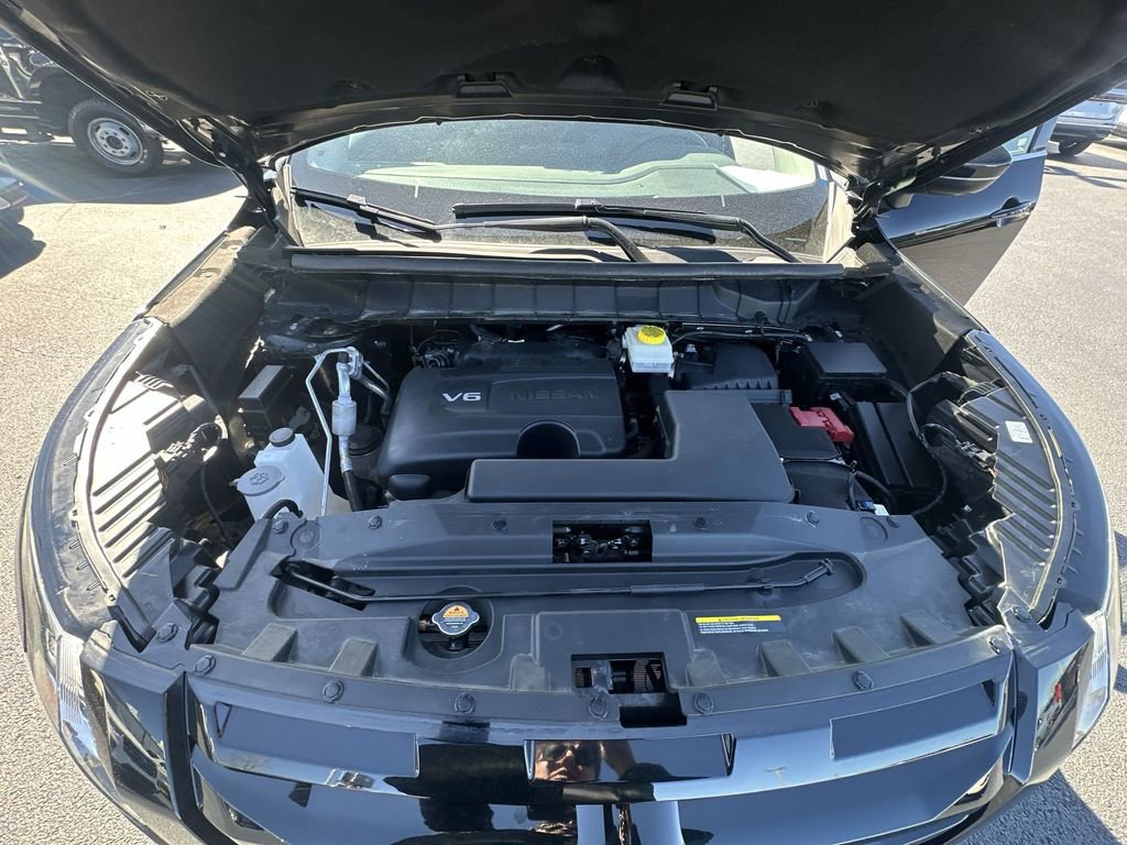 Used 2023 Nissan Pathfinder SL w/ Lighting Package (N92) image 32