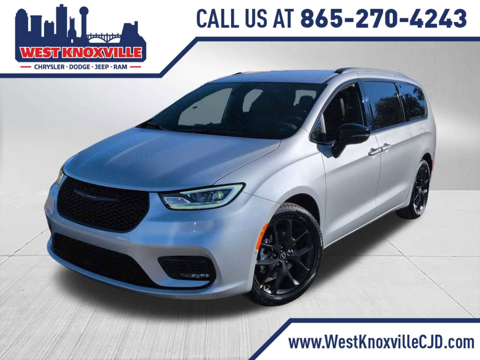 New 2026 Chrysler Pacifica Select