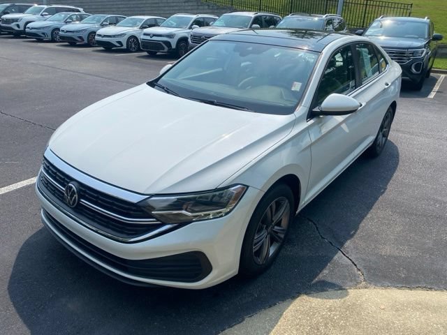 Used 2023 Volkswagen Jetta SE FWD image 9