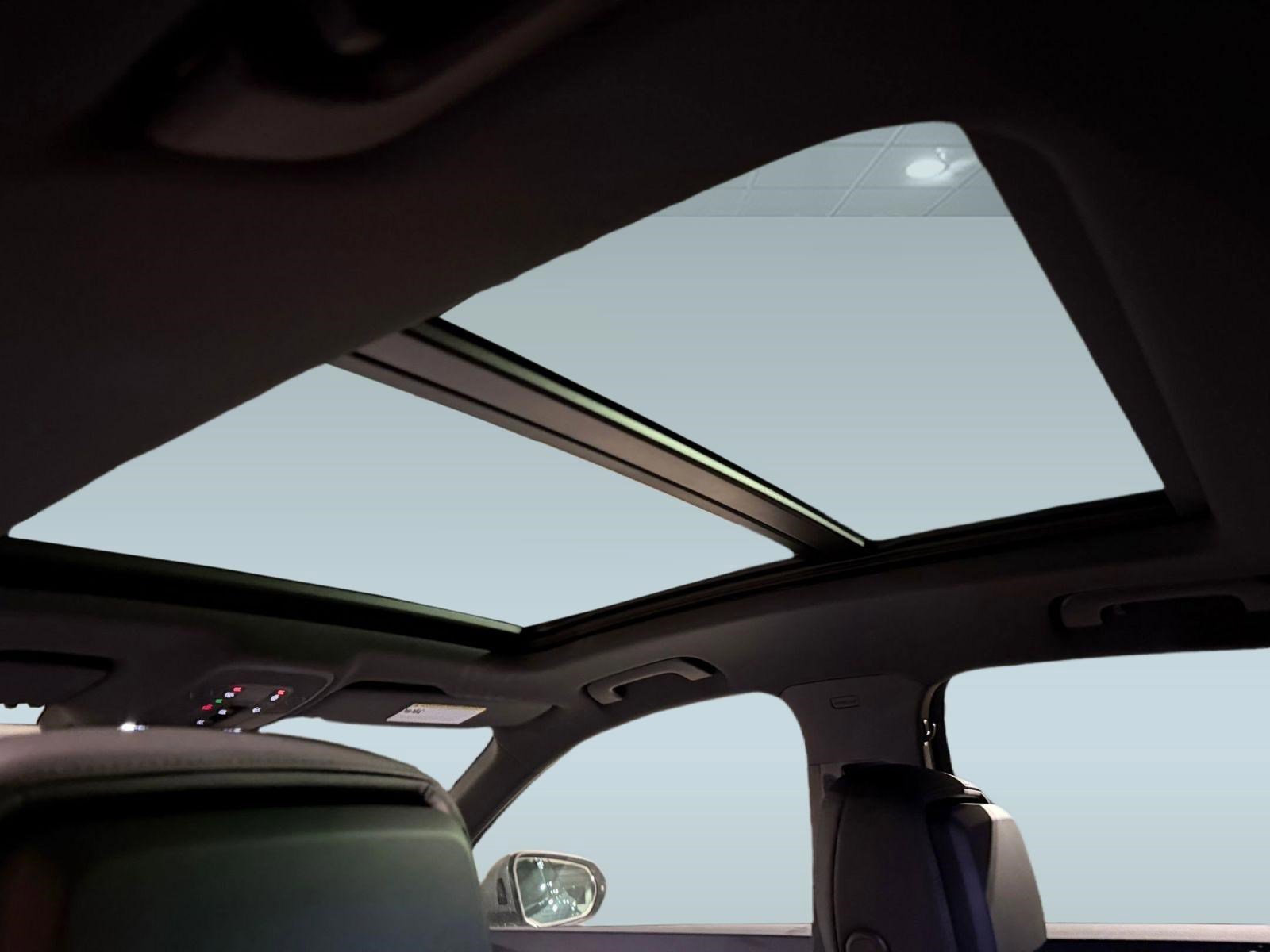 New 2025 Audi Q3 2.0T Premium image 14