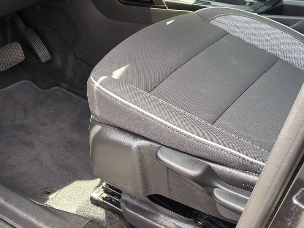 Used 2025 Chevrolet TrailBlazer LT AWD/4WD image 14