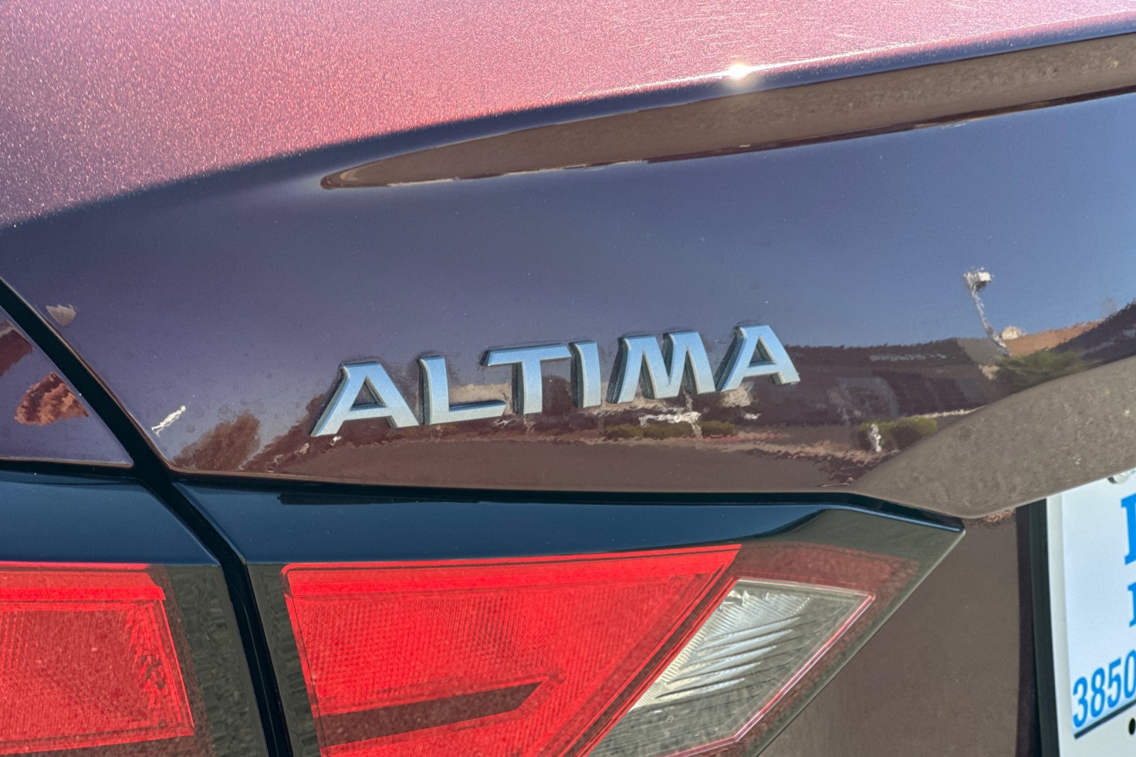 Used 2024 Nissan Altima 2.5 SV FWD image 26