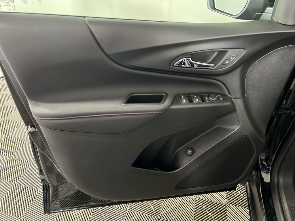 Used 2024 Chevrolet Equinox RS image 22