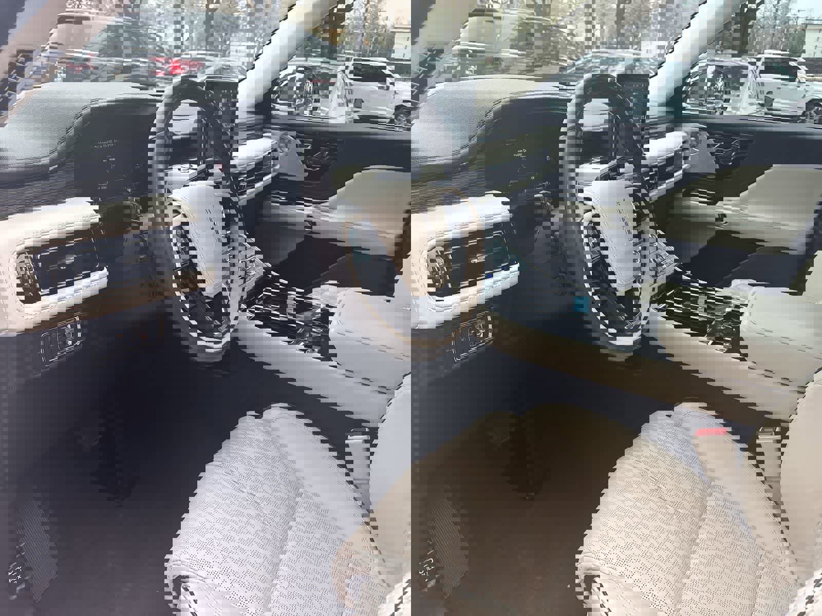 Used 2022 Lincoln Aviator Black Label w/ Dynamic Handling Package image 10