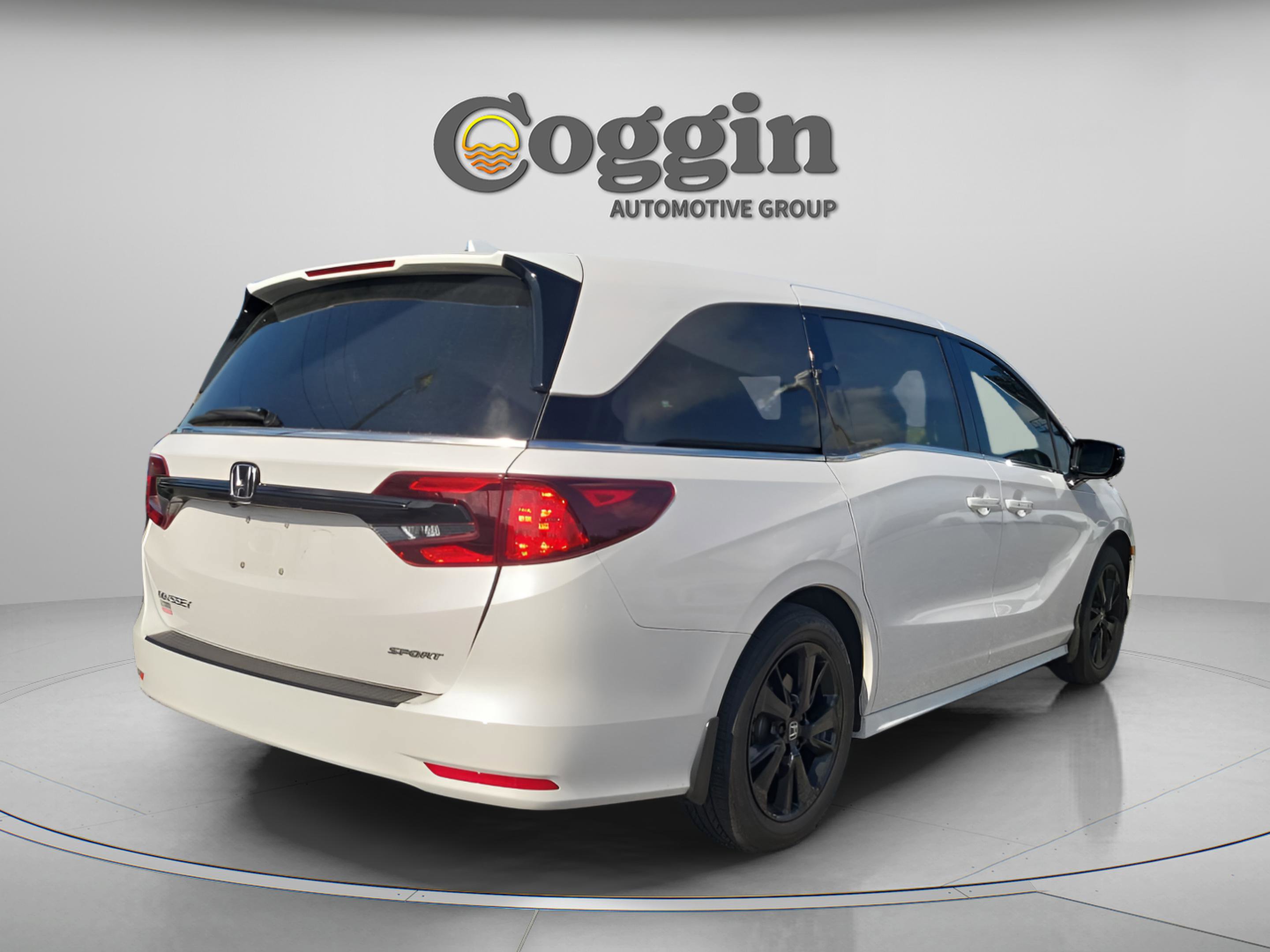 Certified 2024 Honda Odyssey Sport image 6