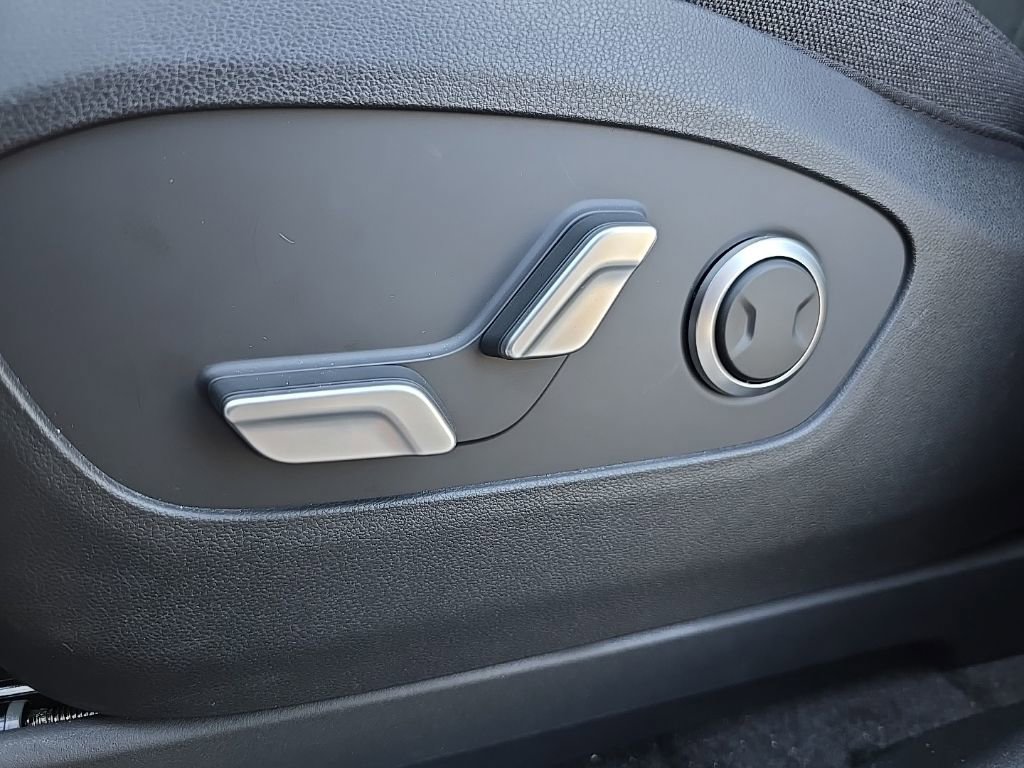 New 2026 Hyundai Ioniq 9 SE image 16