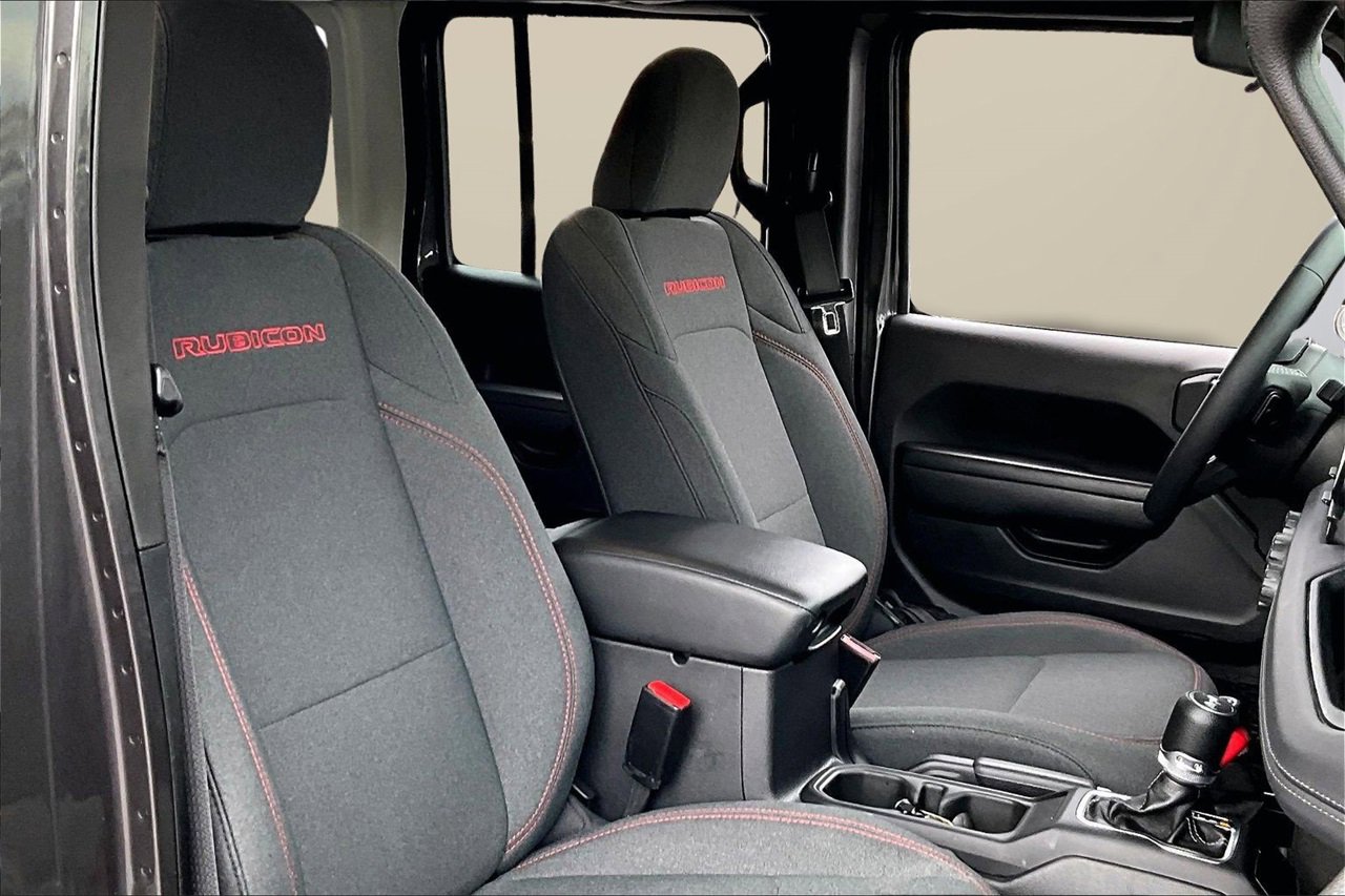 Certified 2025 Jeep Wrangler Unlimited Rubicon image 21