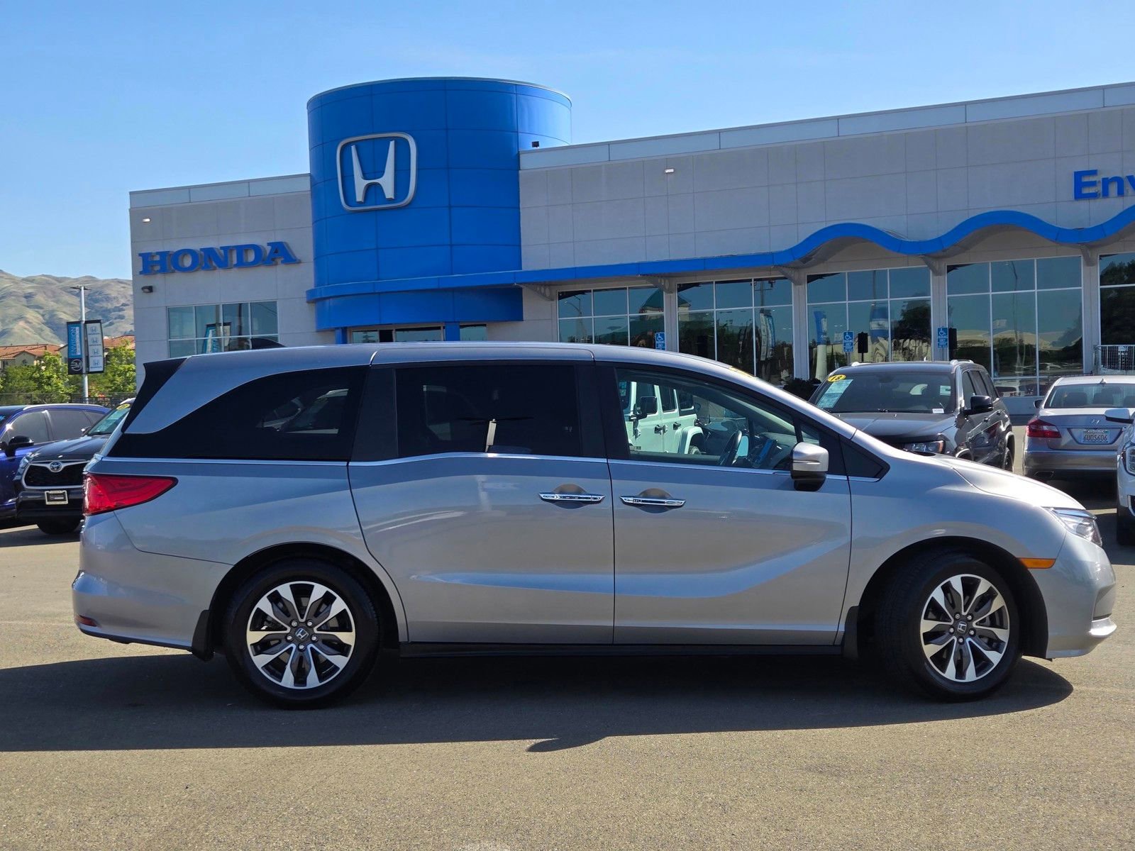 Used 2023 Honda Odyssey EX-L image 8