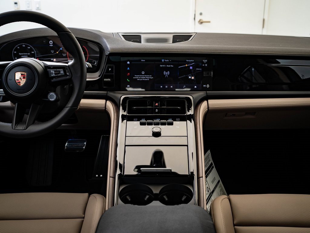 New 2026 Porsche Panamera 4 image 6