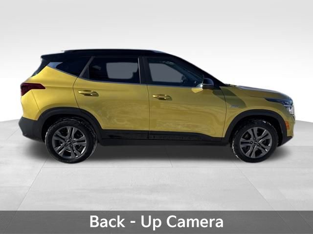 Used 2023 Kia Seltos S w/ Navigation Package image 9