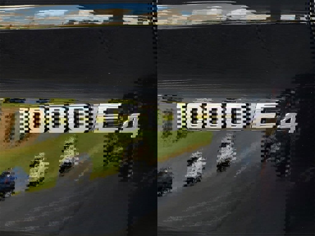 New 2025 Cadillac Escalade IQ Luxury 2 image 8