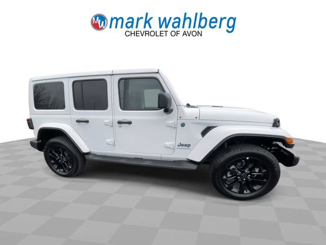 Used 2025 Jeep Wrangler Unlimited Sahara image 2