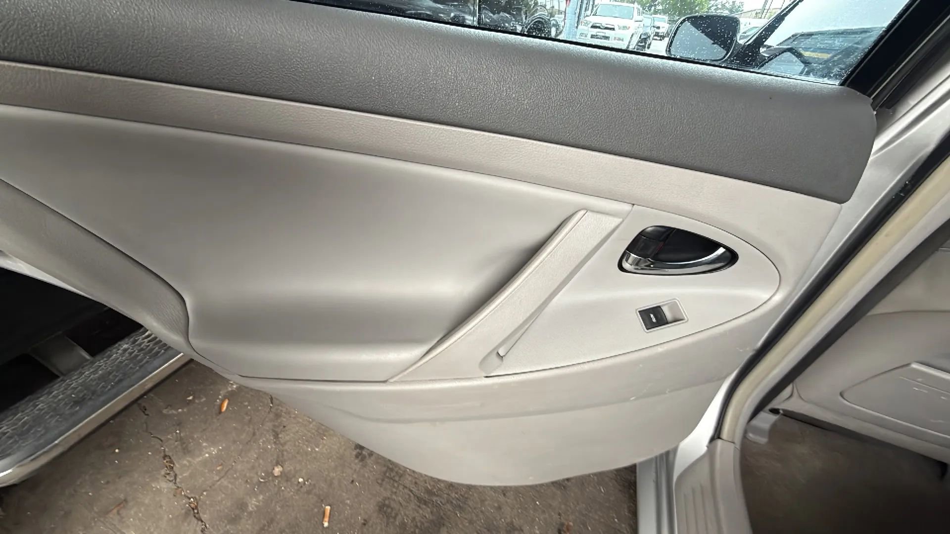 Used 2011 Toyota Camry LE w/ LE Extra-Value Pkg FWD image 20