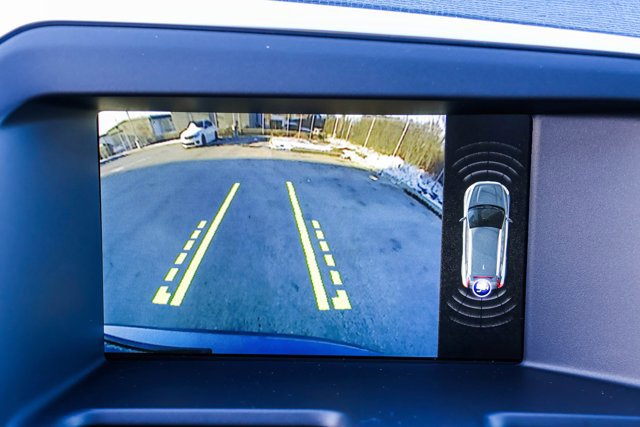 Used 2016 Volvo XC60 T6 Platinum w/ Climate Package image 19