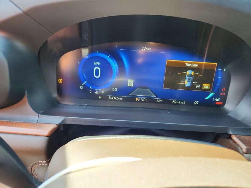 Used 2022 Ford Explorer King Ranch w/ Technology Package AWD/4WD image 8