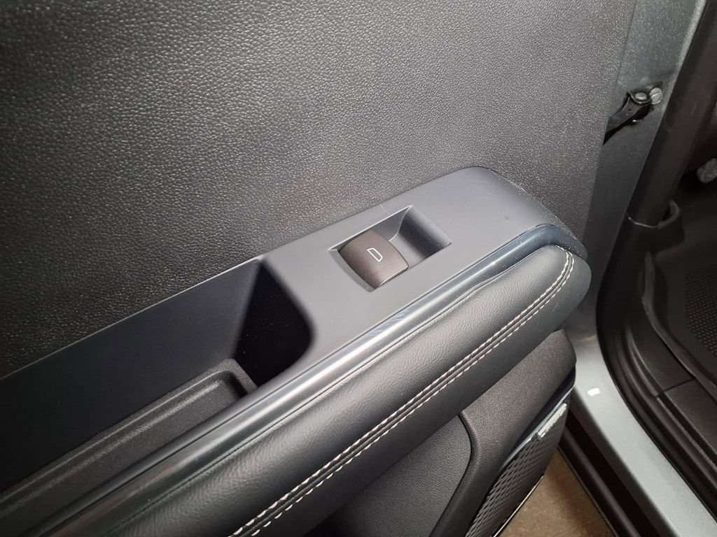 New 2026 GMC Acadia Elevation w/ Black Edition FWD image 10