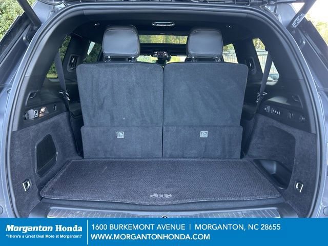 Used 2024 Jeep Grand Cherokee L Summit image 37