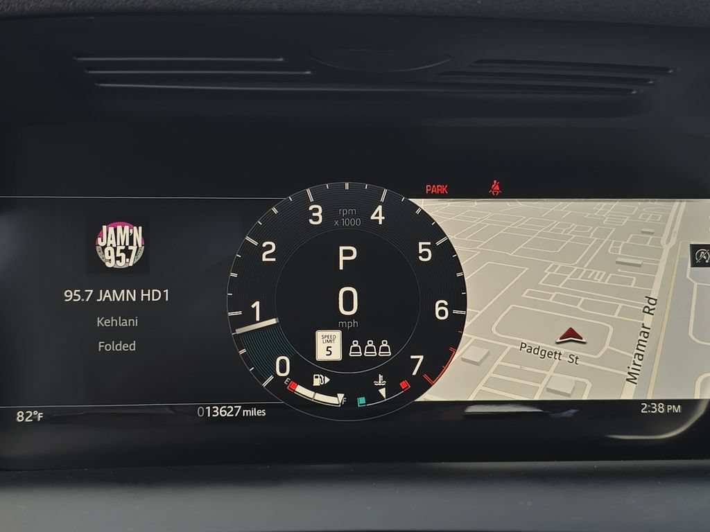 Certified 2025 Land Rover Discovery Sport Dynamic SE AWD/4WD image 19