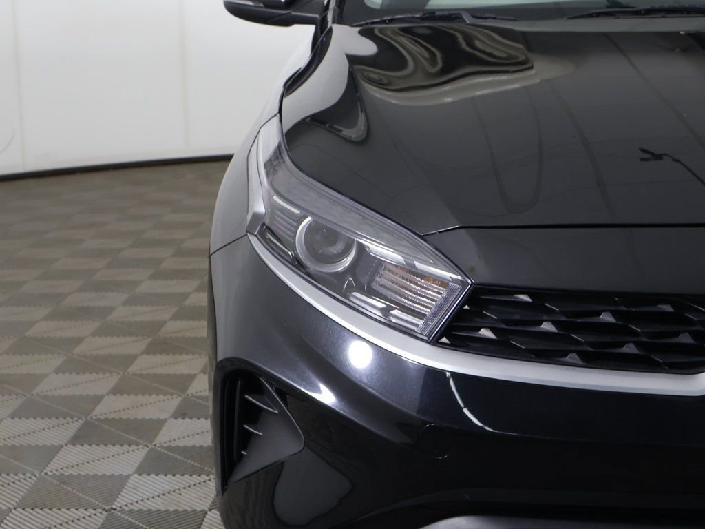 Used 2023 Kia Forte LXS w/ LXS Technology Package image 12