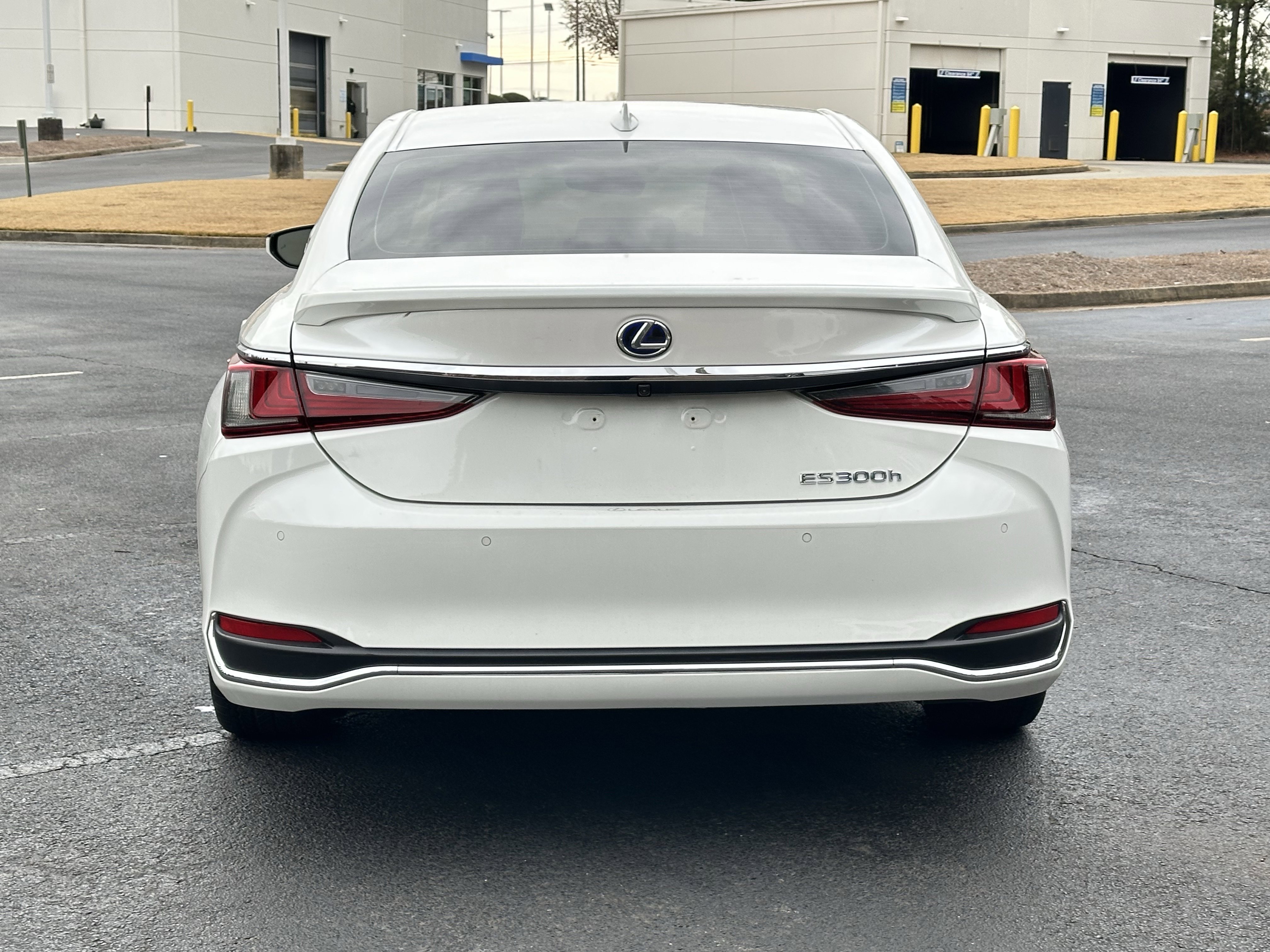 Used 2020 Lexus ES 300h w/ Premium Package image 12