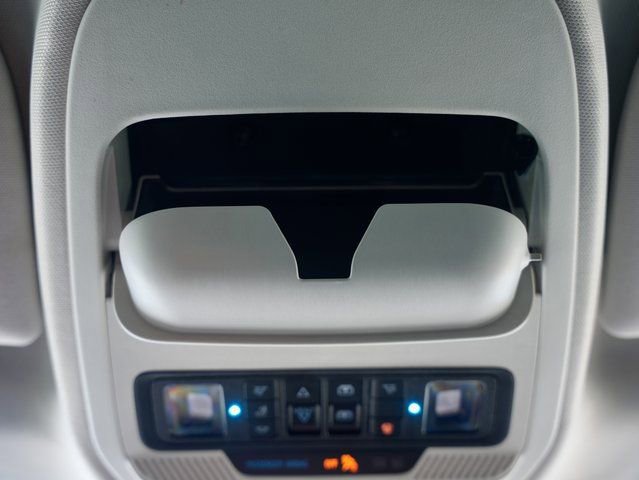 Used 2025 Ford Expedition Max Platinum w/ Driver's Package image 28