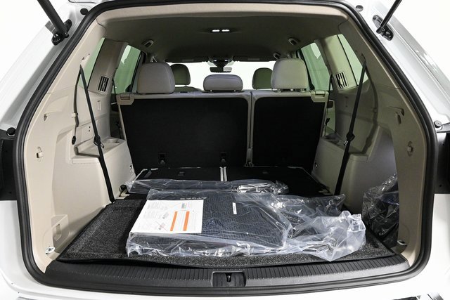 New 2026 Volkswagen Atlas SE image 28