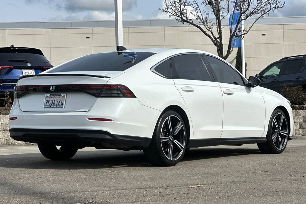 Used 2024 Honda Accord Sport image 4