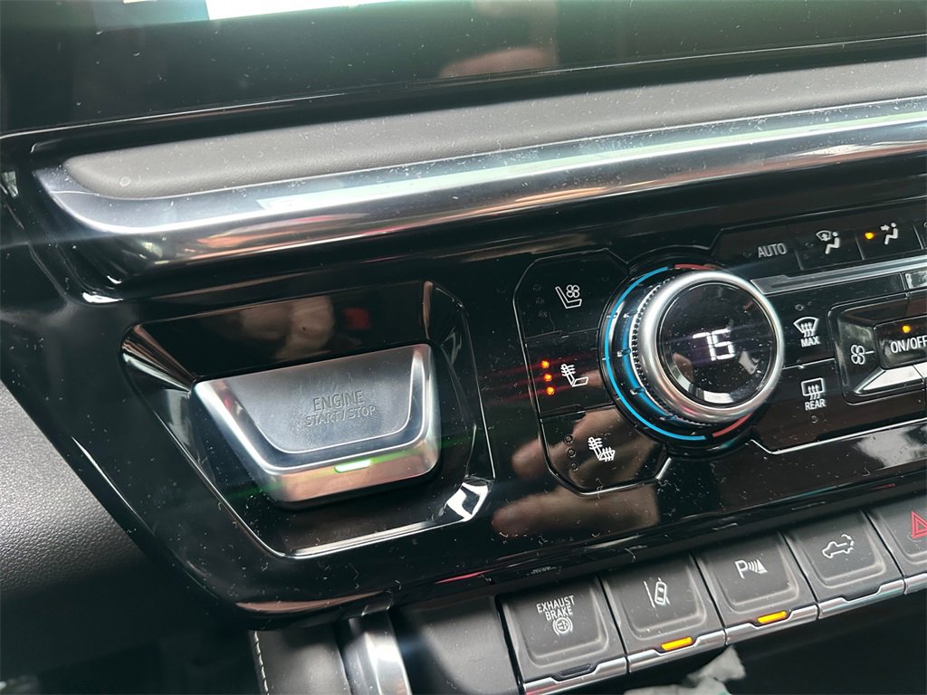 Used 2025 GMC Sierra 2500 Denali Ultimate image 26