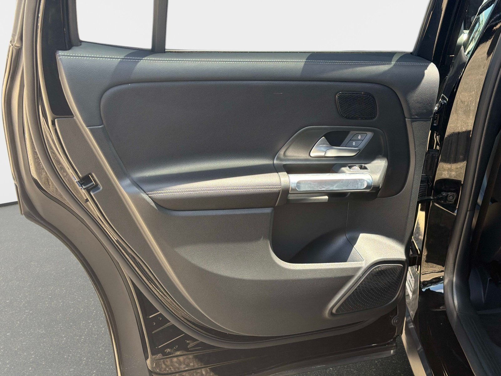 Certified 2026 Mercedes-Benz GLB 250 image 12