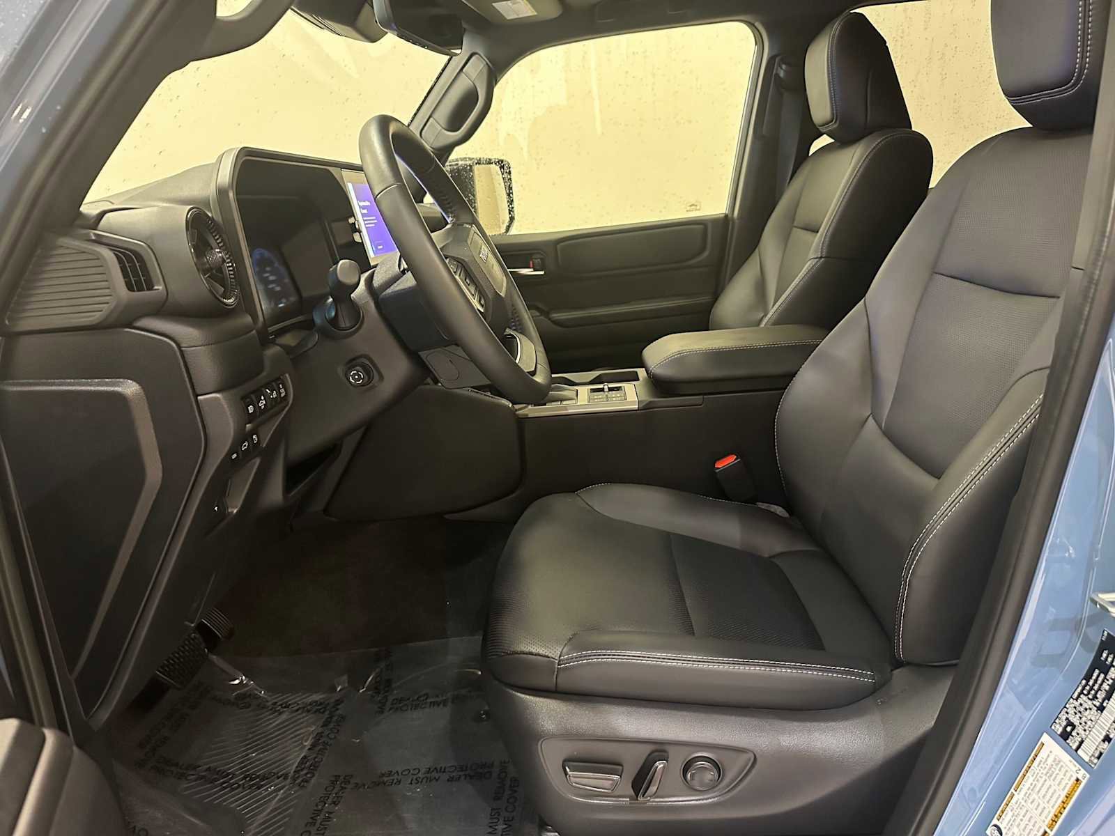 Certified 2025 Toyota Land Cruiser image 23