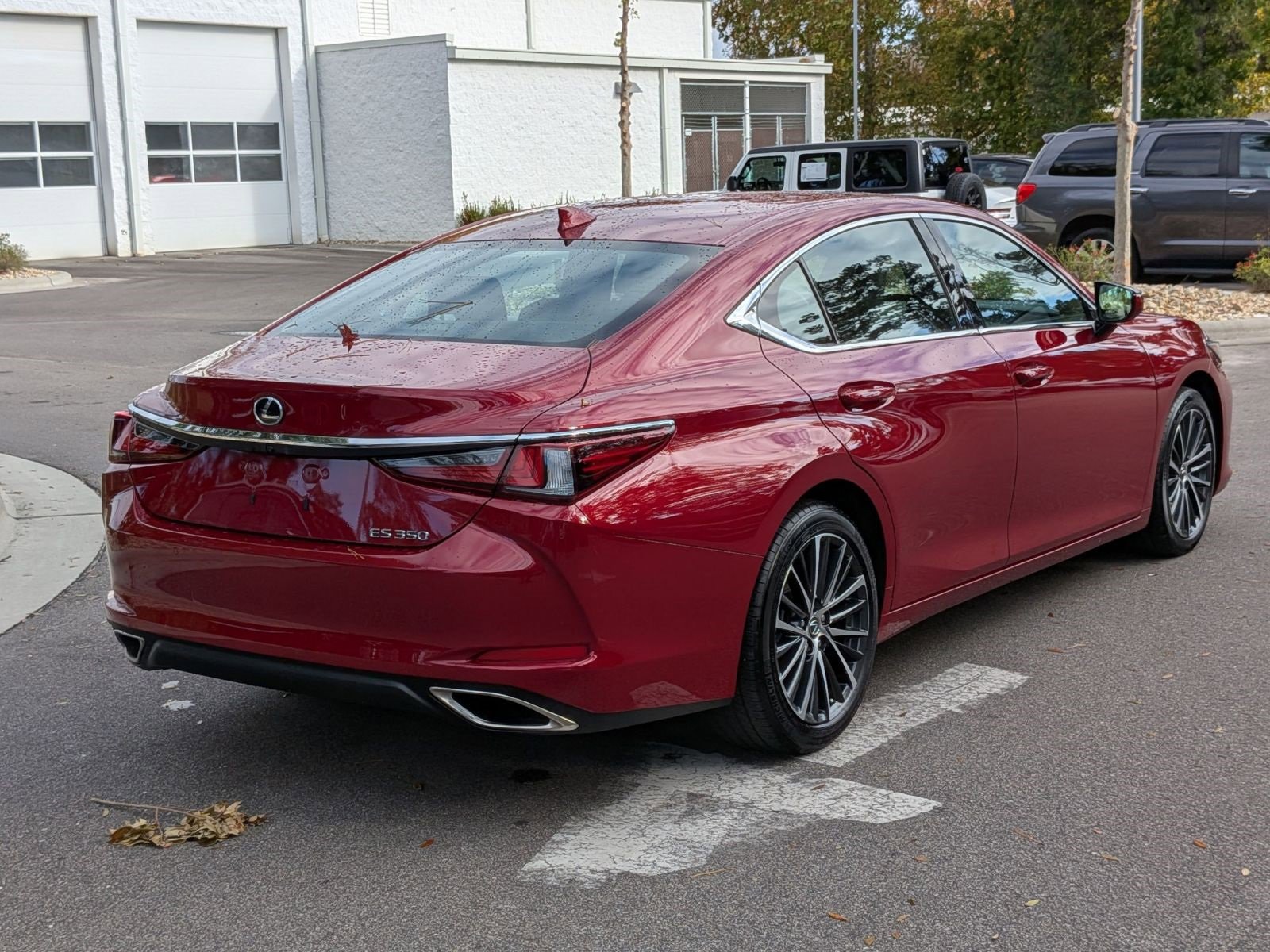 Used 2024 Lexus ES 350 w/ Premium Package image 3