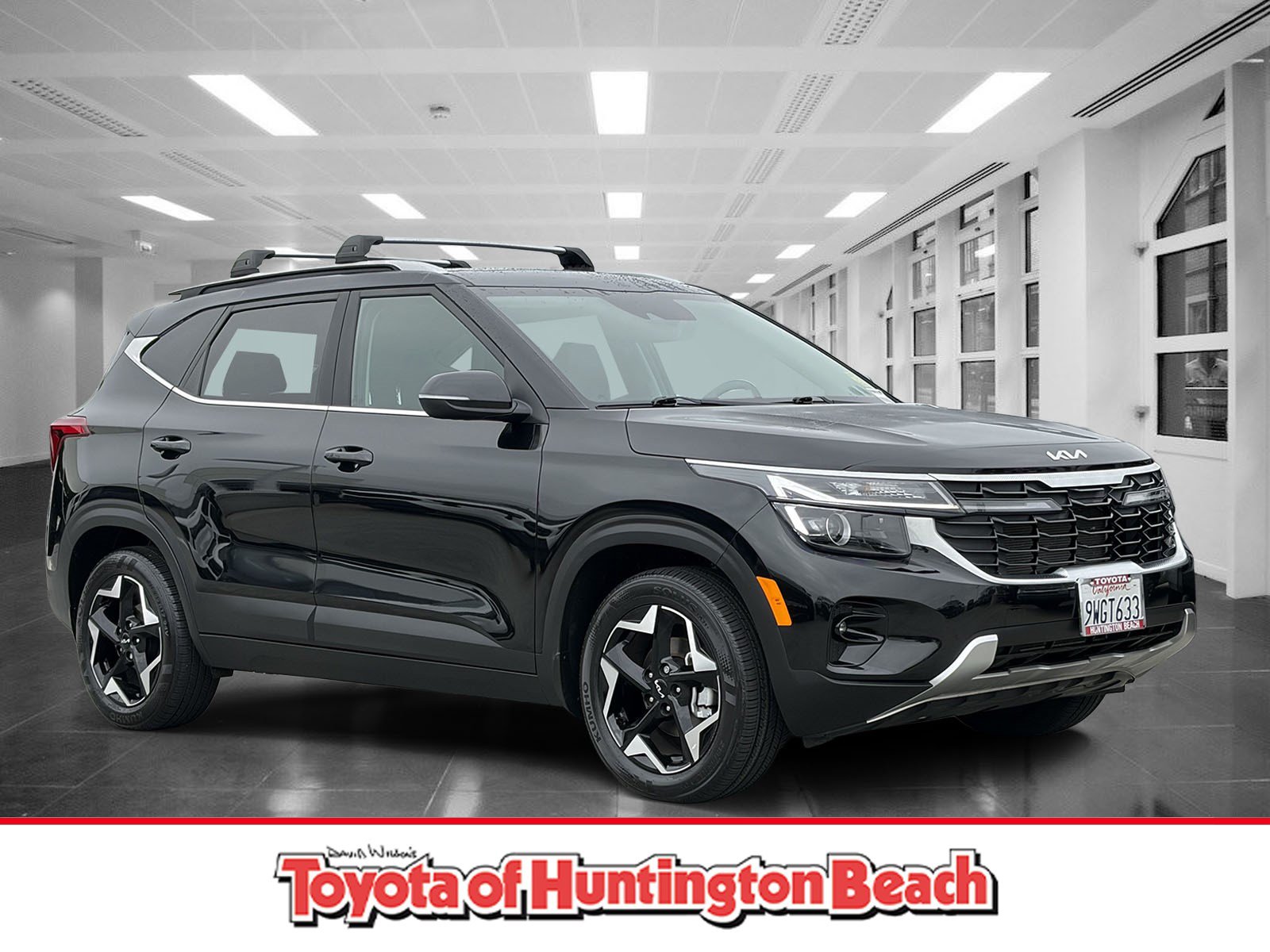 Used 2025 Kia Seltos EX w/ EX Sunroof Package FWD image 1