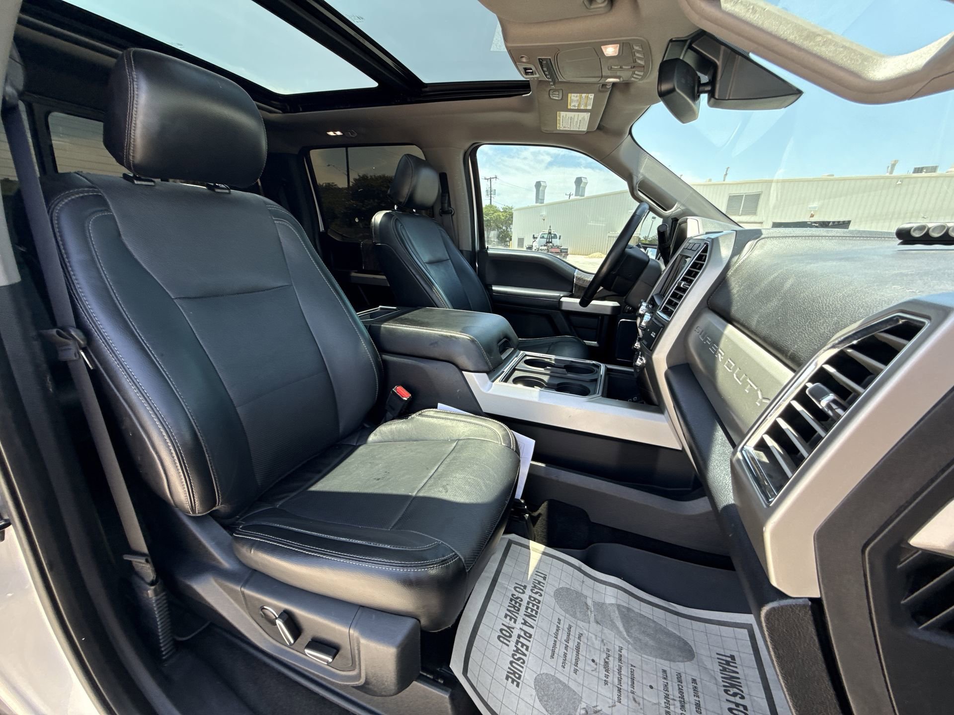 Used 2017 Ford F250 Lariat w/ Lariat Ultimate Package AWD/4WD image 27