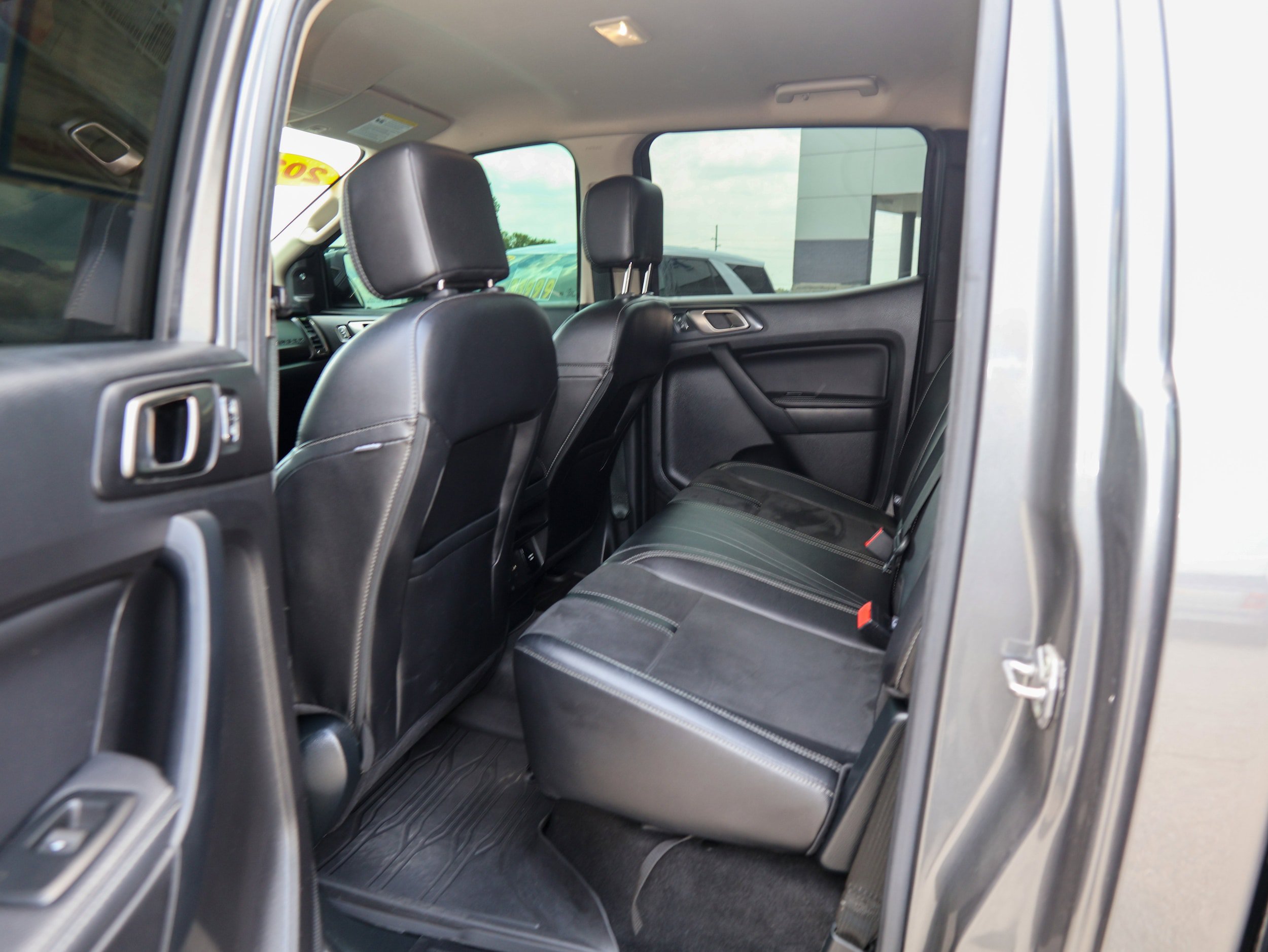 Used 2021 Ford Ranger Lariat w/ Tremor Off-Road Package AWD/4WD image 16