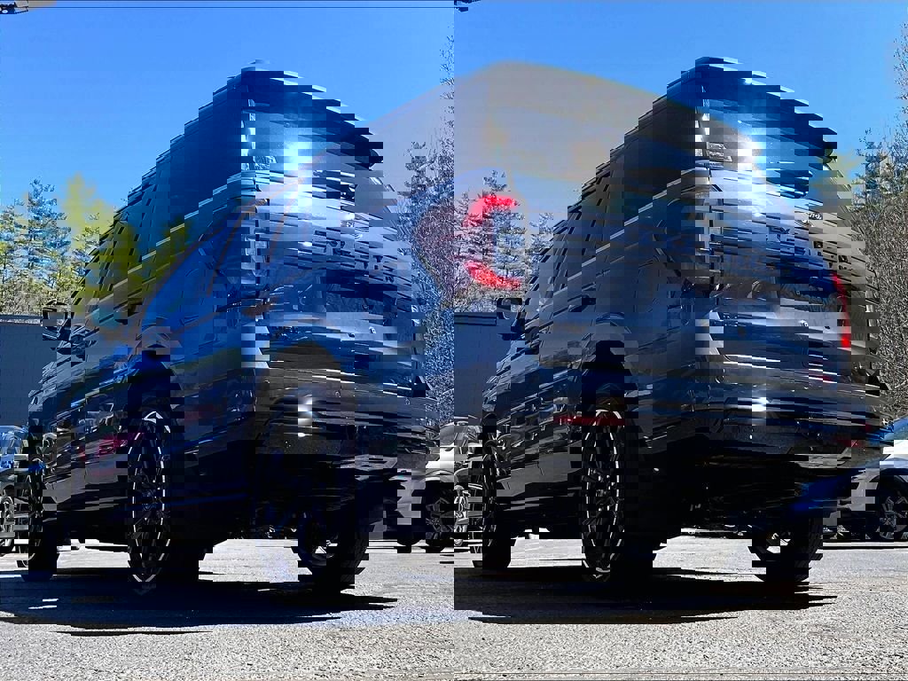 Used 2023 Ford Expedition Limited AWD/4WD image 6