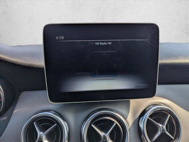 Used 2020 Mercedes-Benz GLA 250 4MATIC image 18