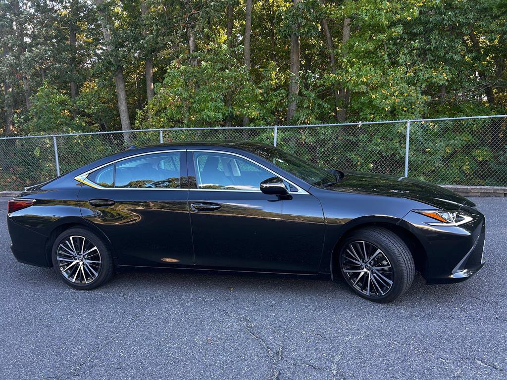 Certified 2024 Lexus ES 350 w/ Premium Package