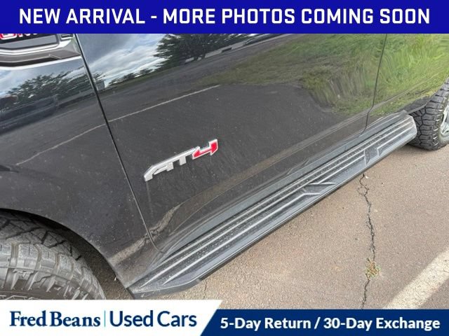 Used 2025 GMC Yukon AT4 w/ AT4 Premium Package AWD/4WD image 8