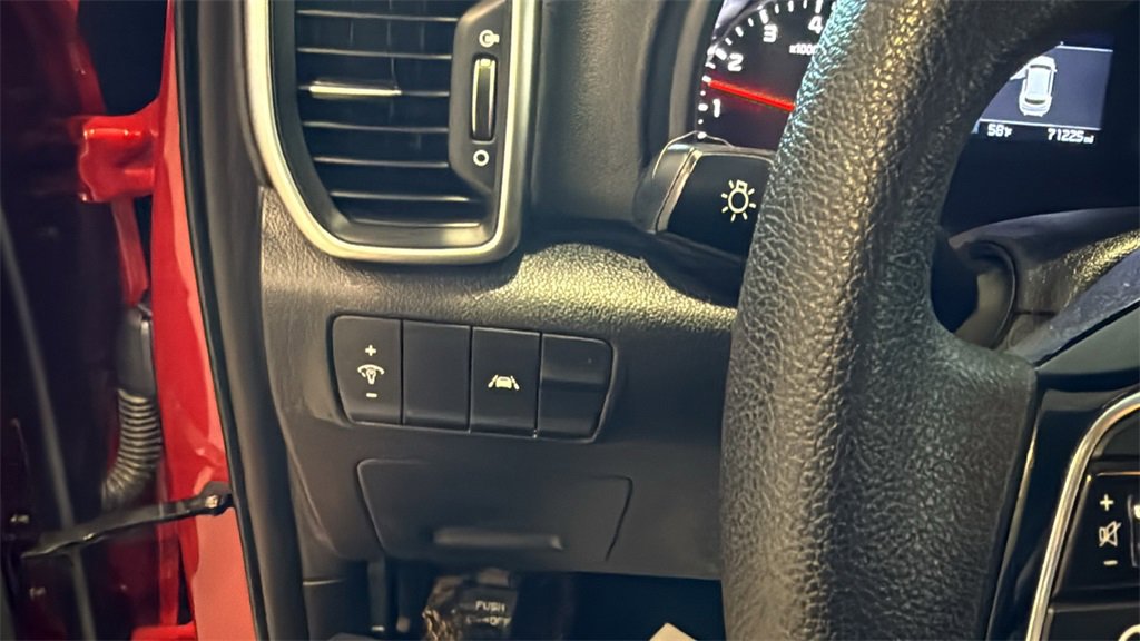 Used 2020 Kia Sportage LX image 31