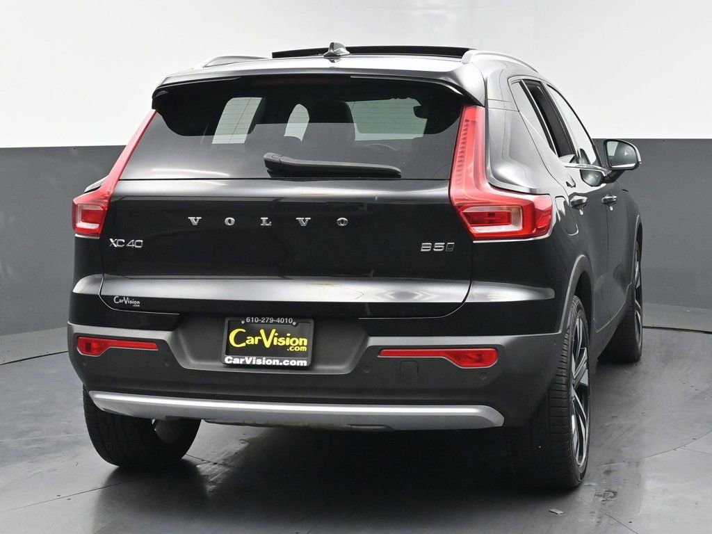 Used 2024 Volvo XC40 B5 Ultimate w/ Protection Package Premier AWD/4WD image 4