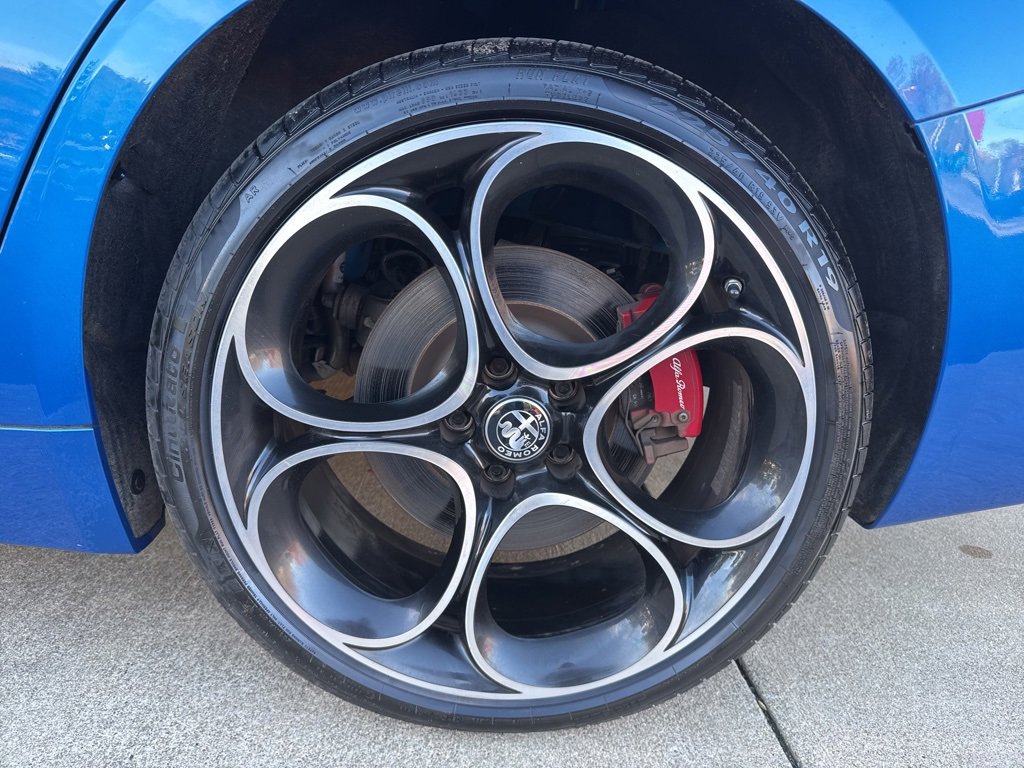 Used 2022 Alfa Romeo Giulia Veloce image 21