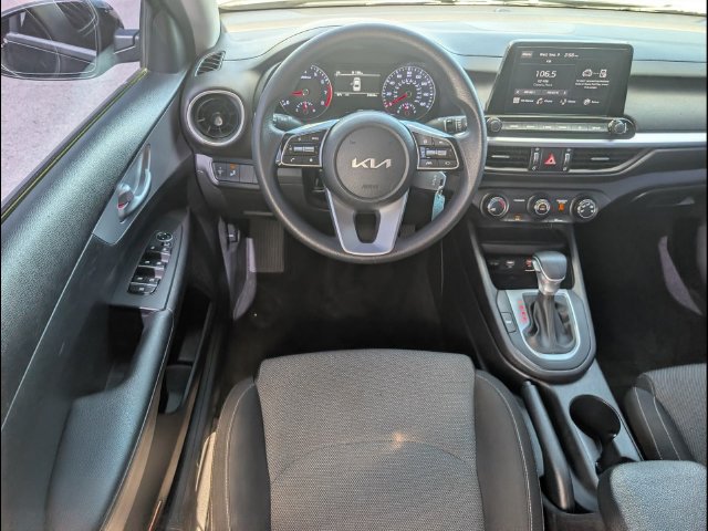 Used 2024 Kia Forte LXS w/ LXS Technology Package FWD image 8
