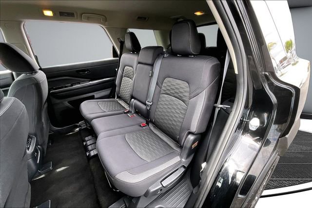 Certified 2024 Nissan Pathfinder SV FWD image 22