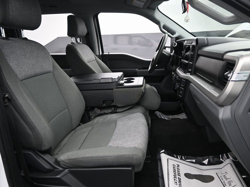 Used 2024 Ford F350 XLT image 42
