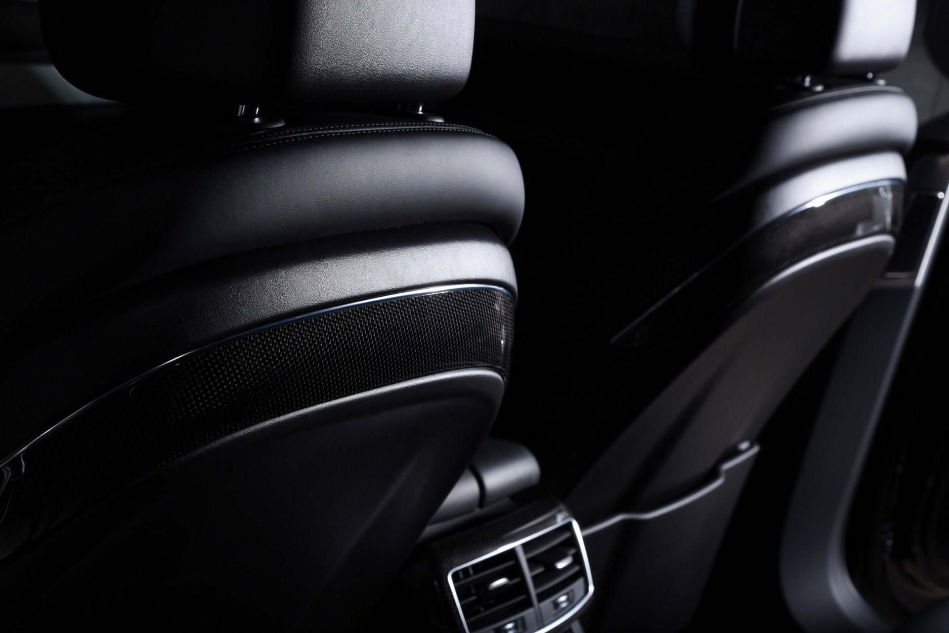 Used 2015 Audi S8 image 6