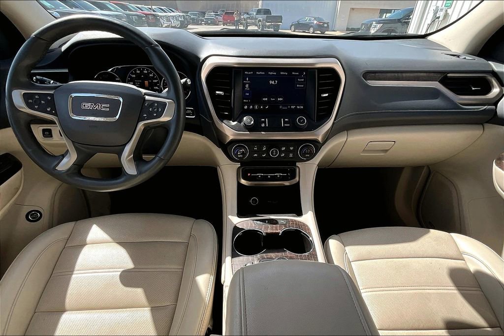 Used 2023 GMC Acadia Denali image 18