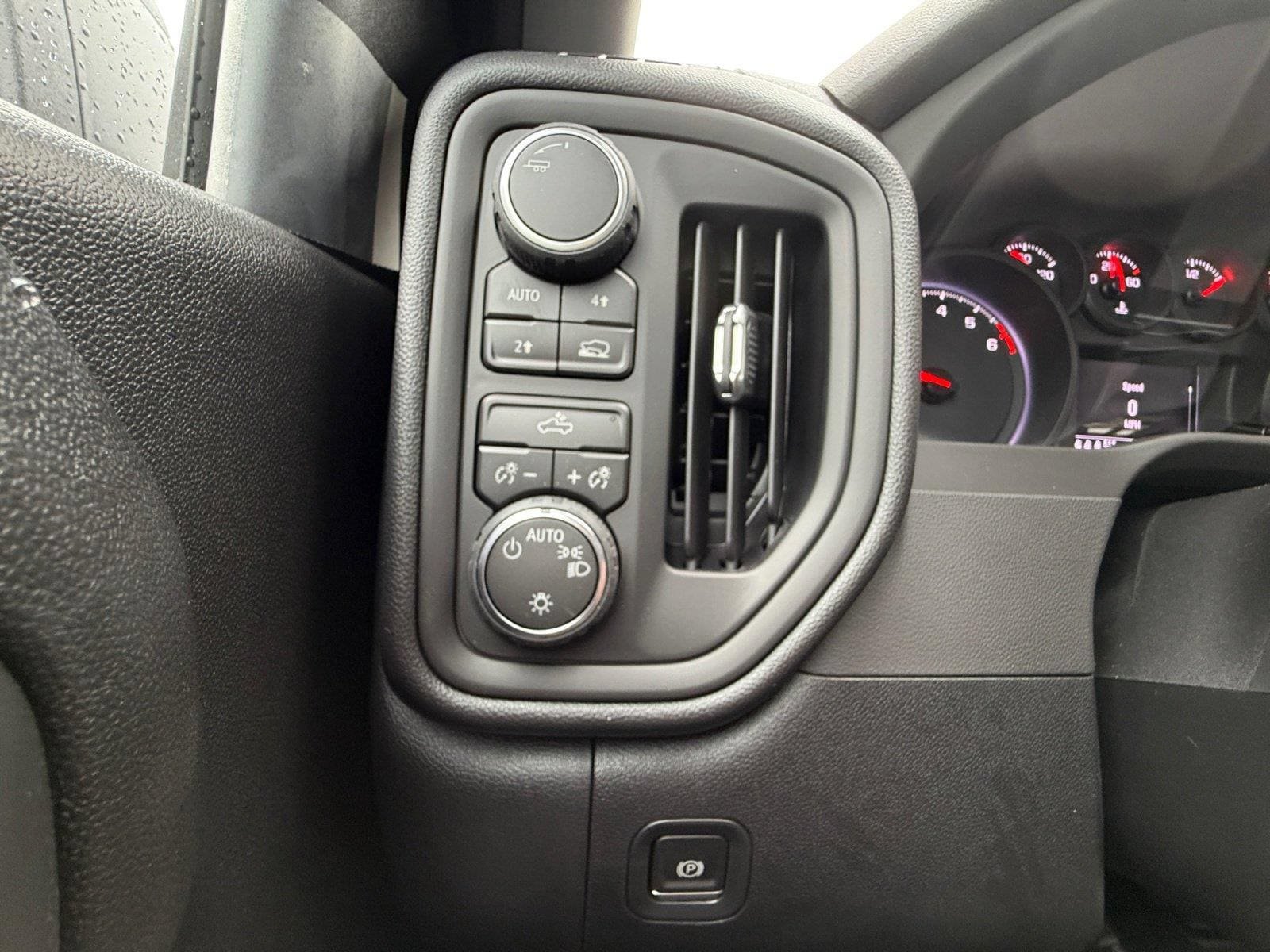 New 2026 Chevrolet Silverado 1500 Custom AWD/4WD image 23